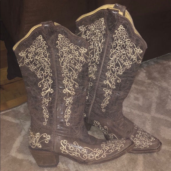 Corrals - Picture 3 of 4